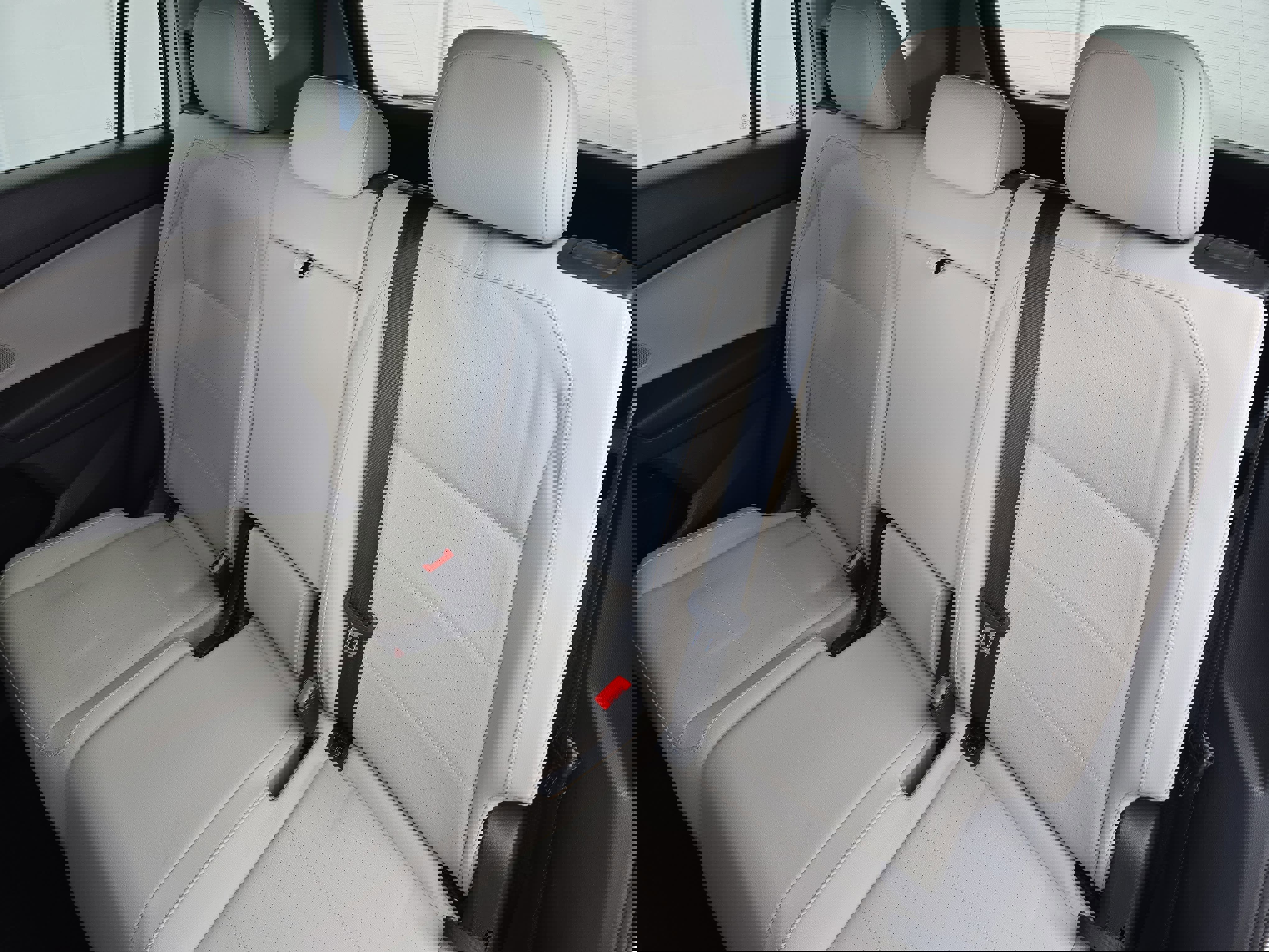 Certified 2020 Volkswagen Tiguan SEL w/ 3rd Row Seat Package image 14