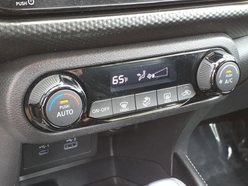 Used 2022 Nissan Kicks SV w/ Exterior Package FWD image 20