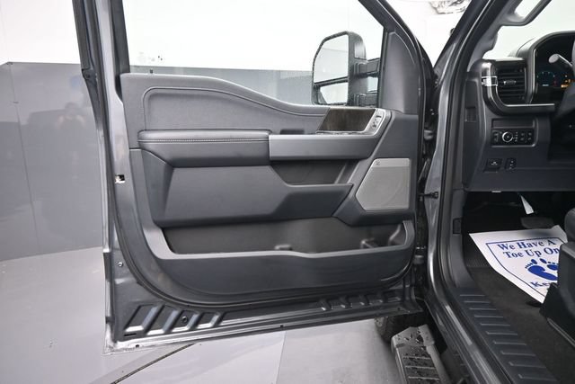New 2026 Ford F350 Lariat w/ Black Appearance Package AWD/4WD image 9