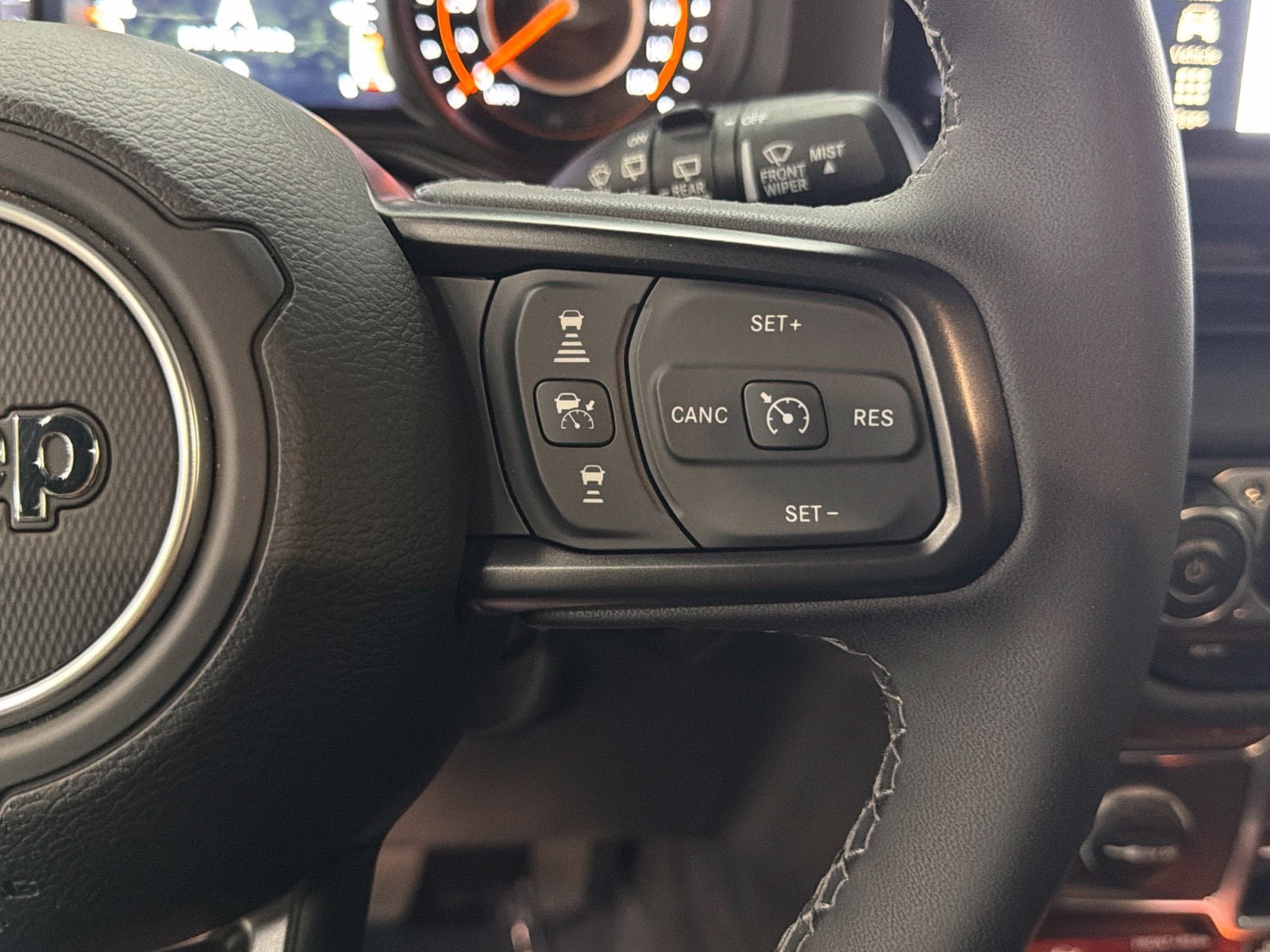 Used 2026 Jeep Wrangler Unlimited Rubicon AWD/4WD image 25