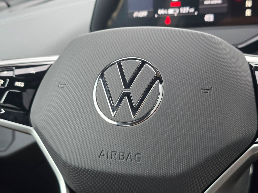 Used 2023 Volkswagen ID.4 Pro S Plus AWD/4WD image 35