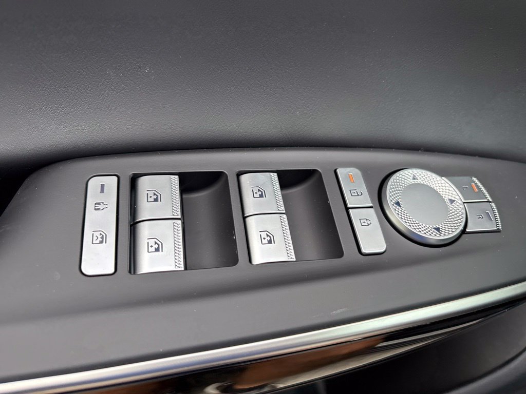 New 2027 Genesis GV70 2.5T AWD/4WD image 12