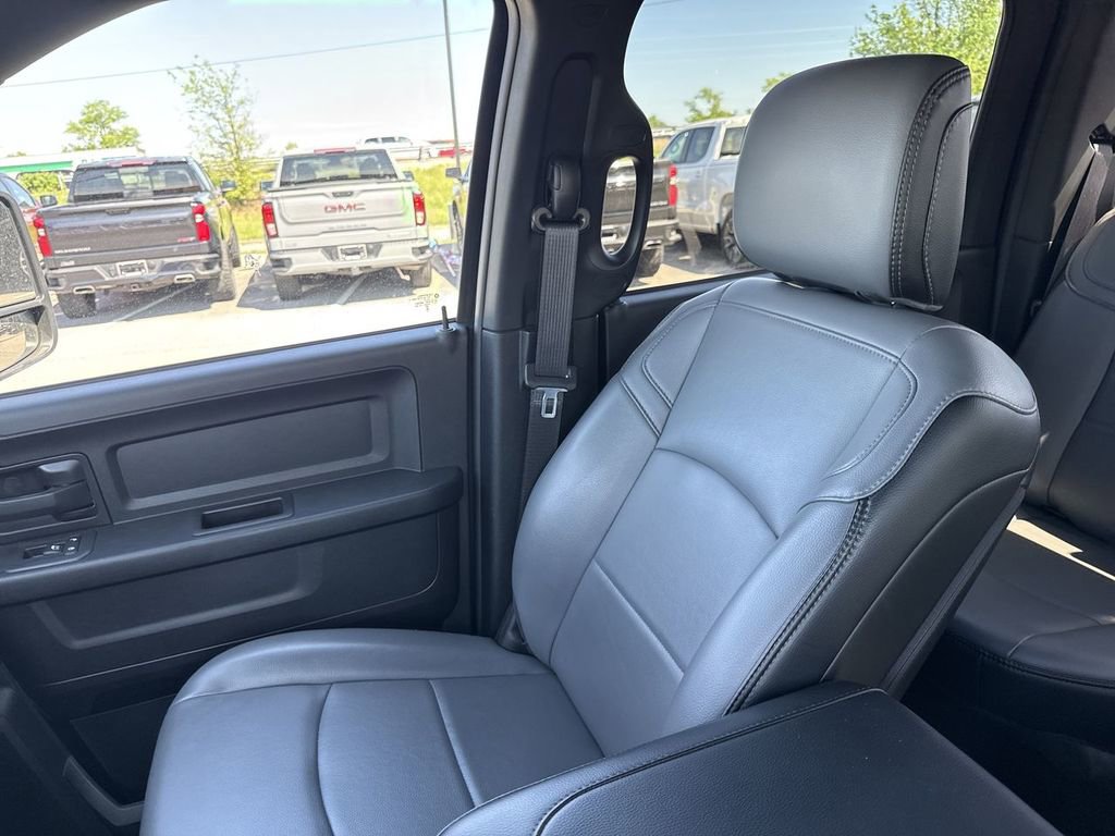 Used 2025 RAM 2500 Tradesman AWD/4WD image 30