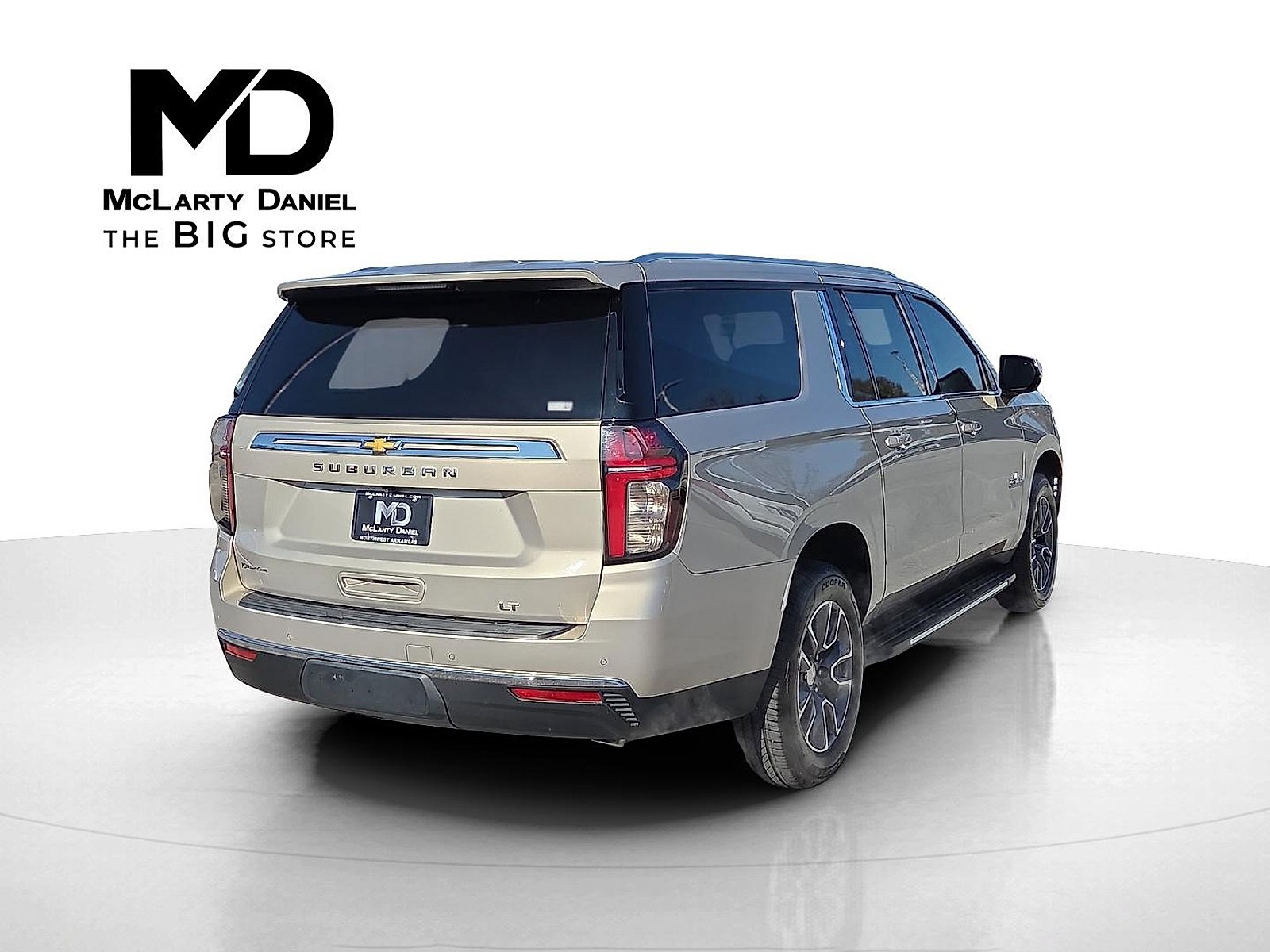 Used 2021 Chevrolet Suburban LT w/ LT Signature Package image 5