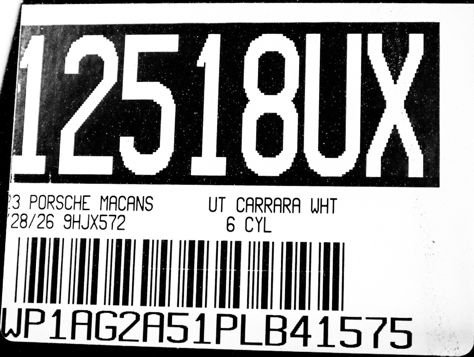 Certified 2023 Porsche Macan S AWD/4WD image 28