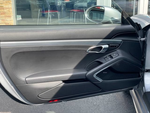 Used 2022 Porsche 718 Cayman GTS RWD image 23