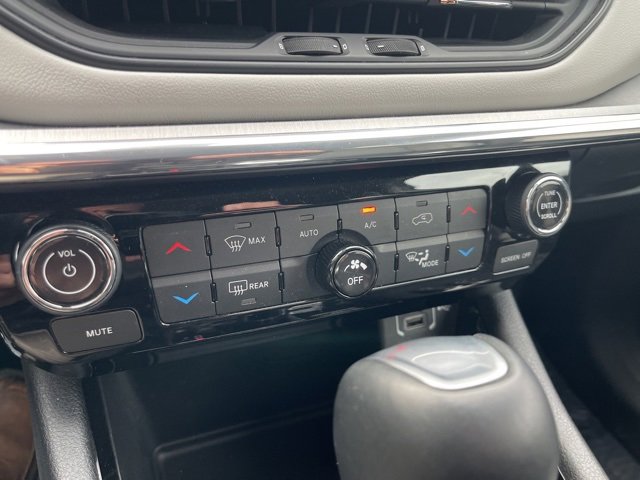 Used 2022 Jeep Compass Limited image 24