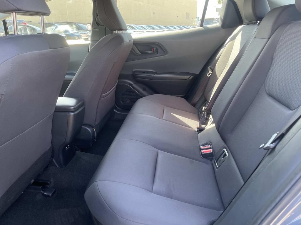 Used 2025 Toyota Prius LE FWD image 14