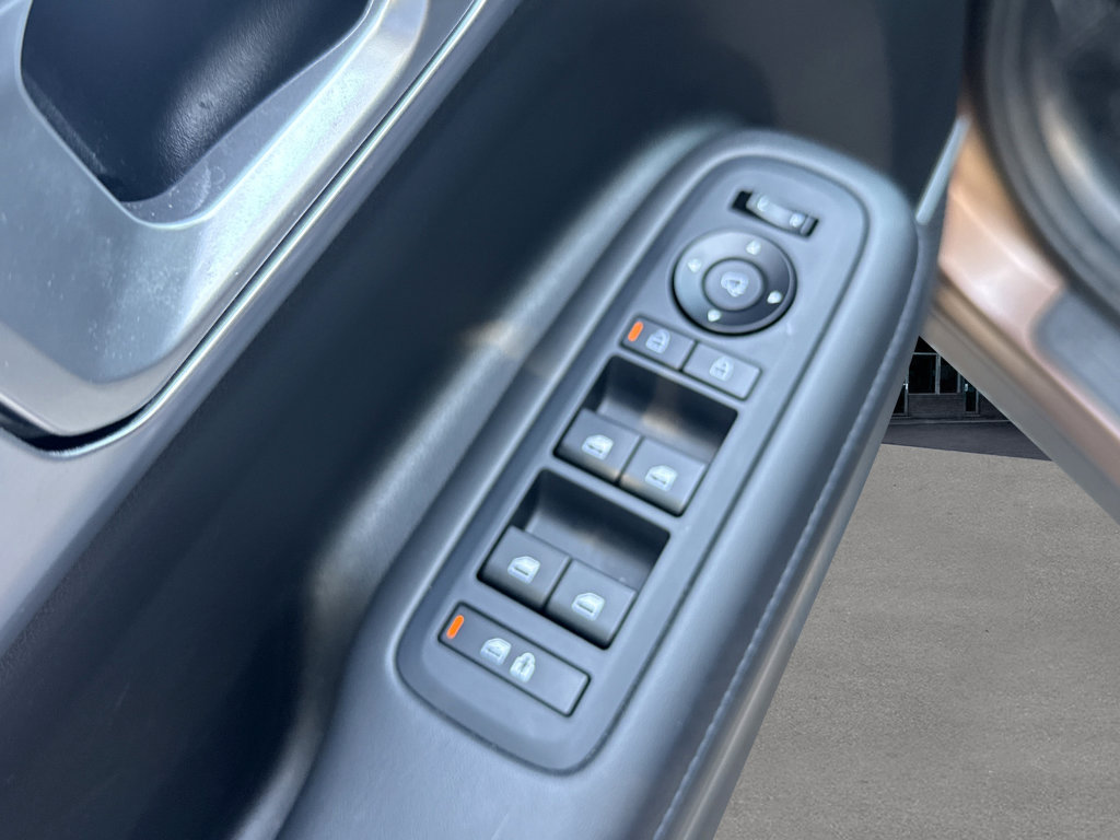 Certified 2024 Hyundai Santa Fe Limited FWD image 18