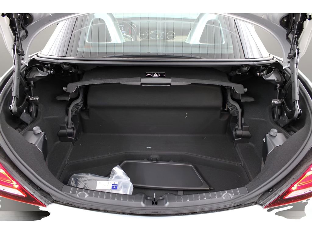Used 2019 Mercedes-Benz SLC 300 image 26