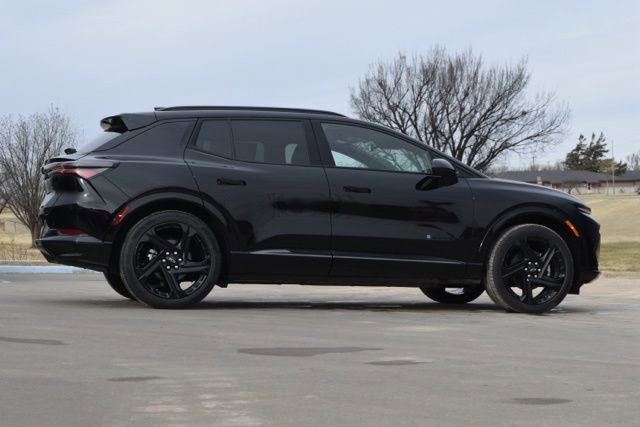 Used 2025 Chevrolet Equinox EV RS image 41