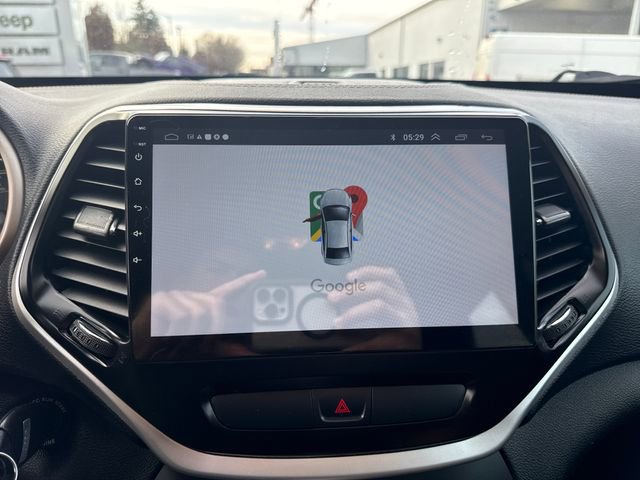 Used 2015 Jeep Cherokee Latitude image 25