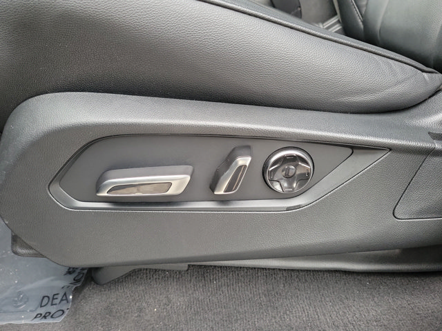 Used 2025 Acura MDX FWD image 24