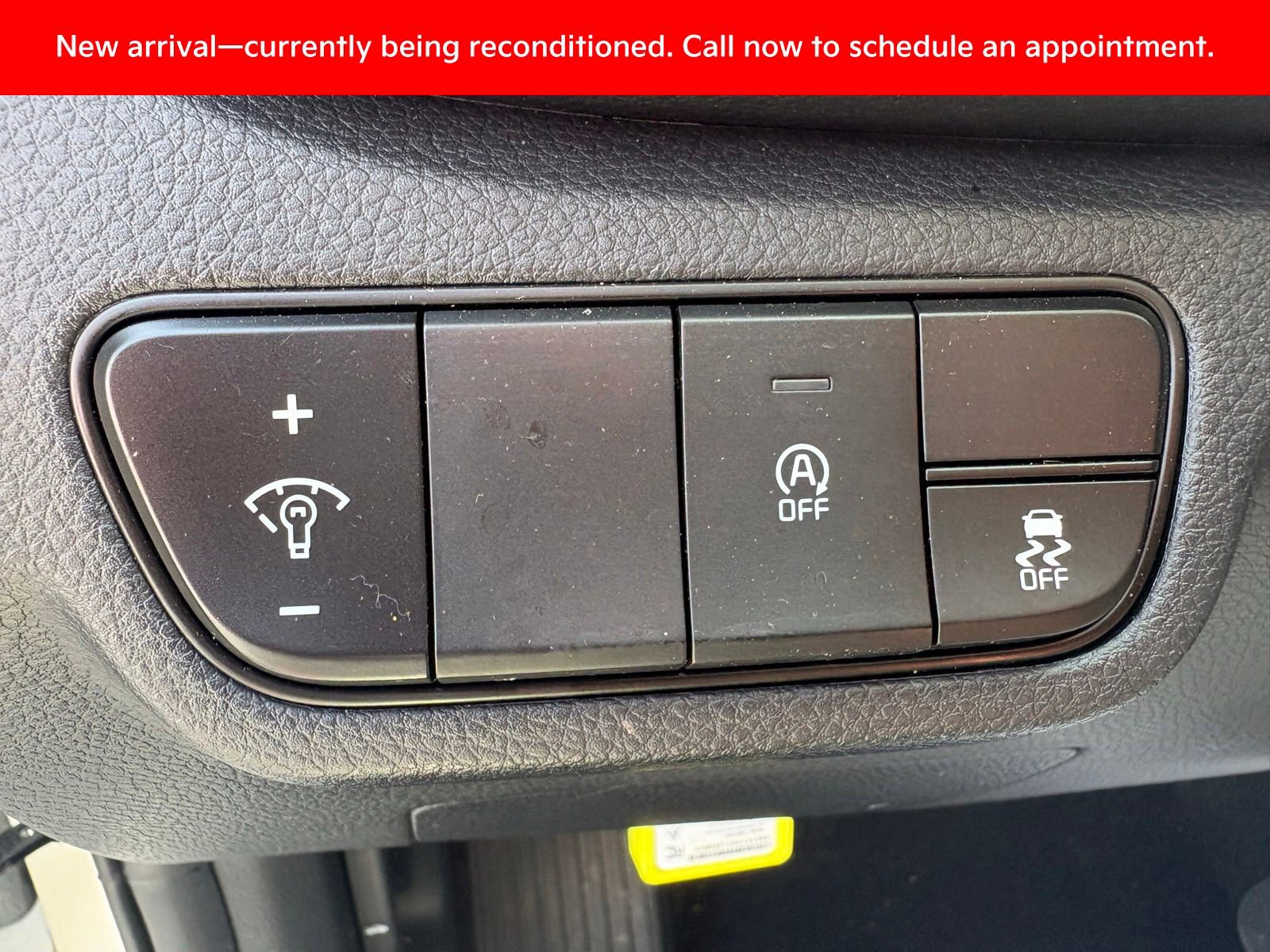 Certified 2025 Kia Seltos S FWD image 11