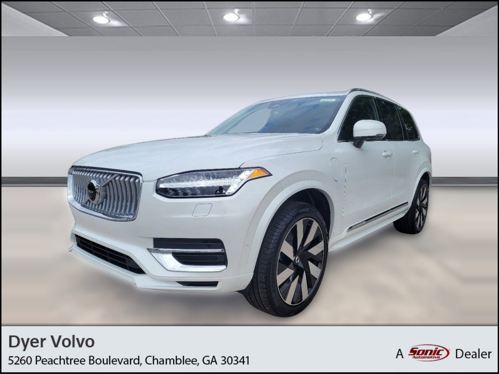 New 2024 Volvo XC90 T8 Plus w/ Protection Package Premier