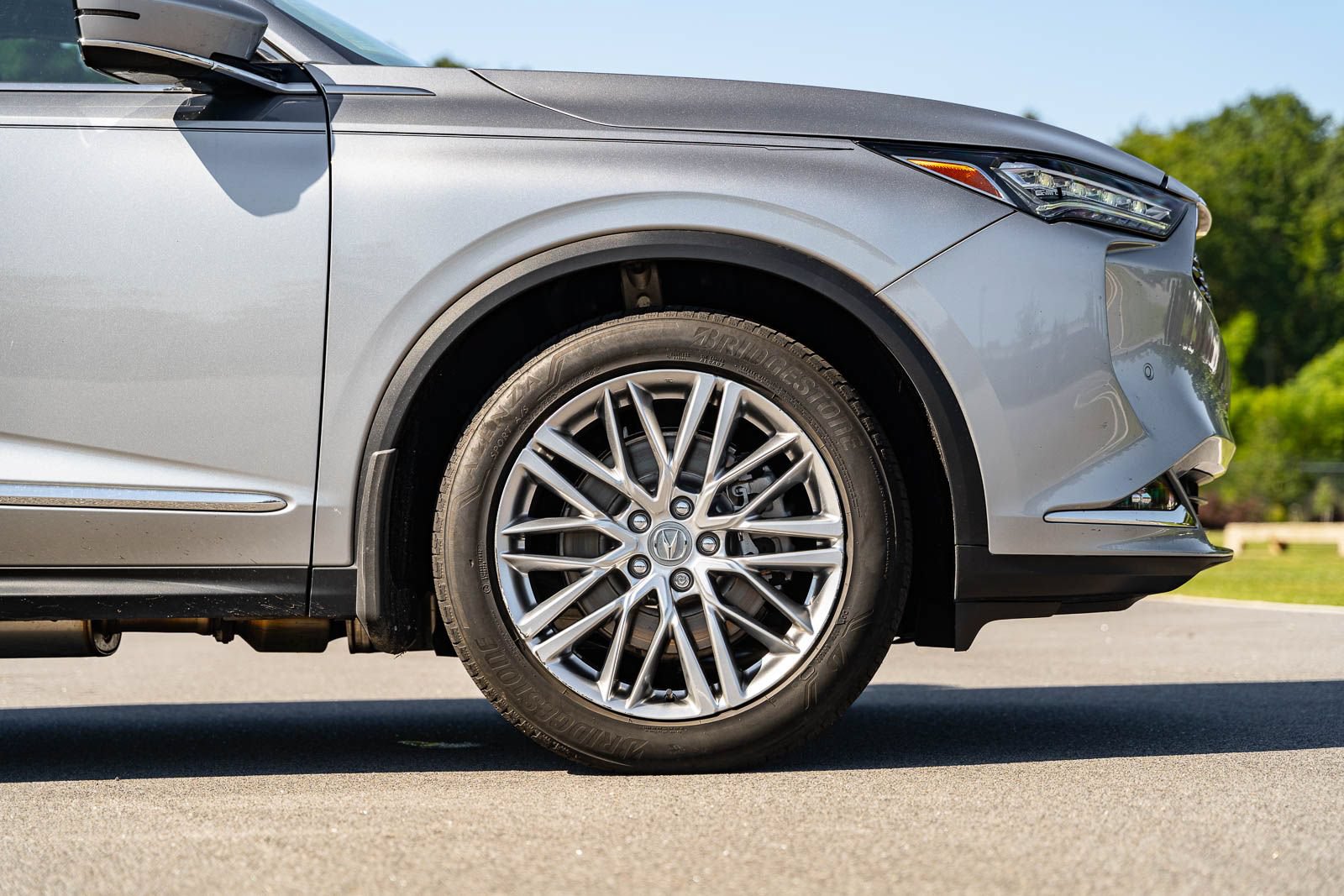 Used 2023 Acura MDX SH-AWD w/ Advance Package image 9