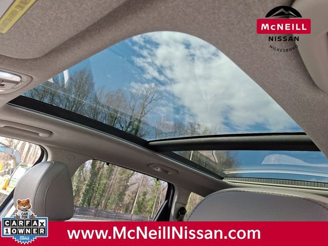 Used 2020 Hyundai Santa Fe Limited image 16