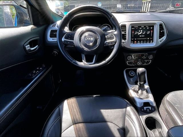 Used 2021 Jeep Compass Latitude w/ Sun and Sound Group AWD/4WD image 5