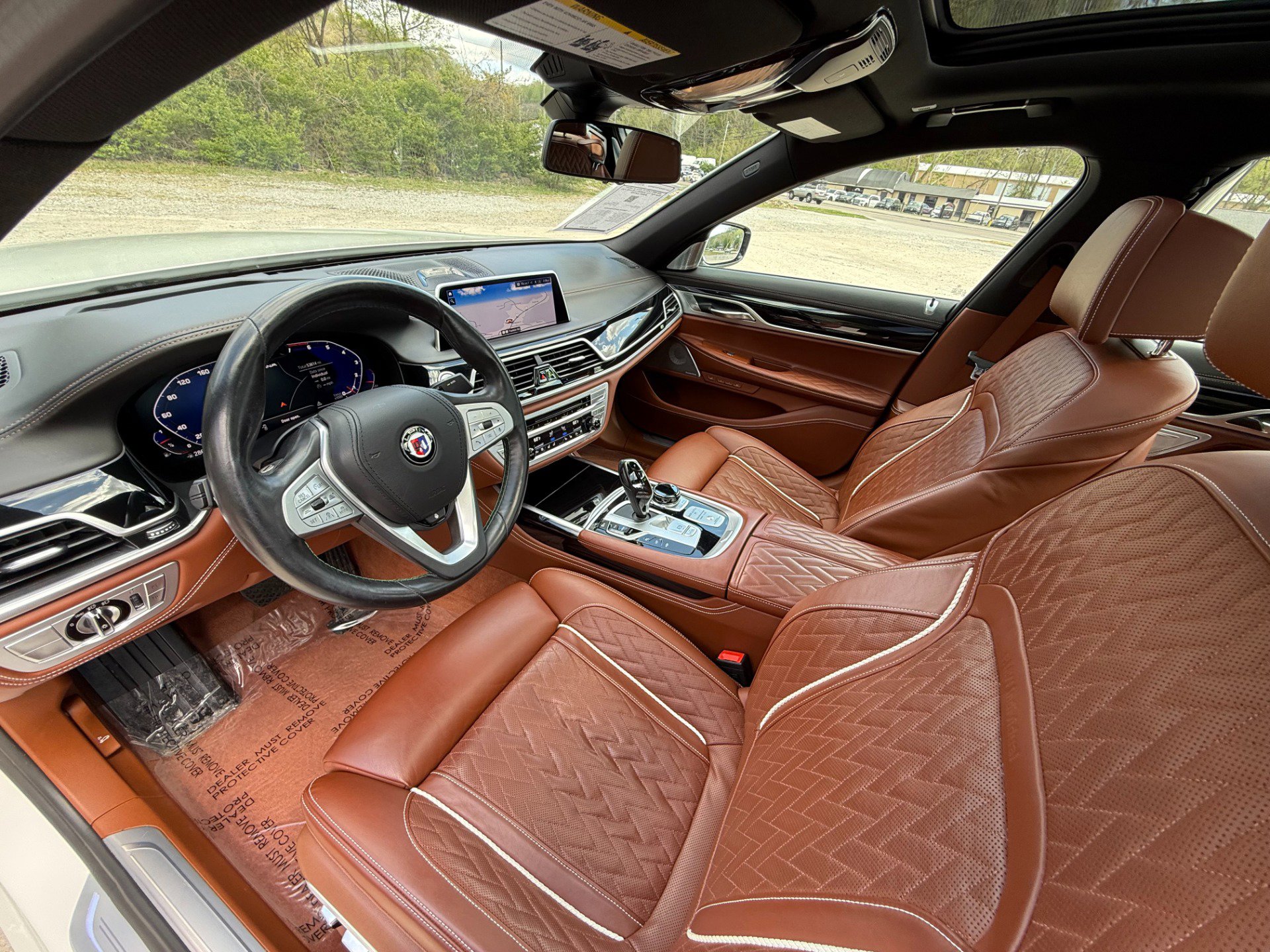 Used 2020 BMW ALPINA B7 xDrive w/ Luxury Rear Seating Package image 18