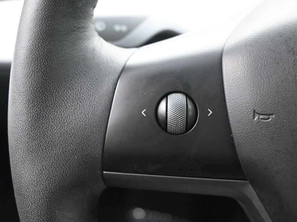 Used 2023 Tesla Model 3 Standard Range RWD image 22