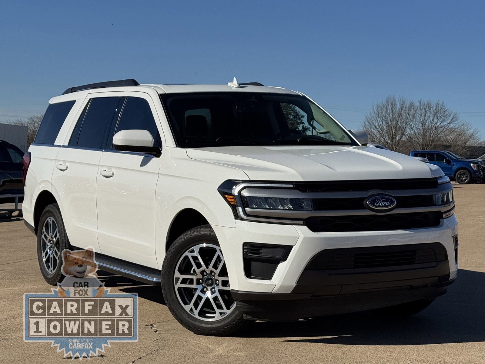 Used 2022 Ford Expedition XLT image 2