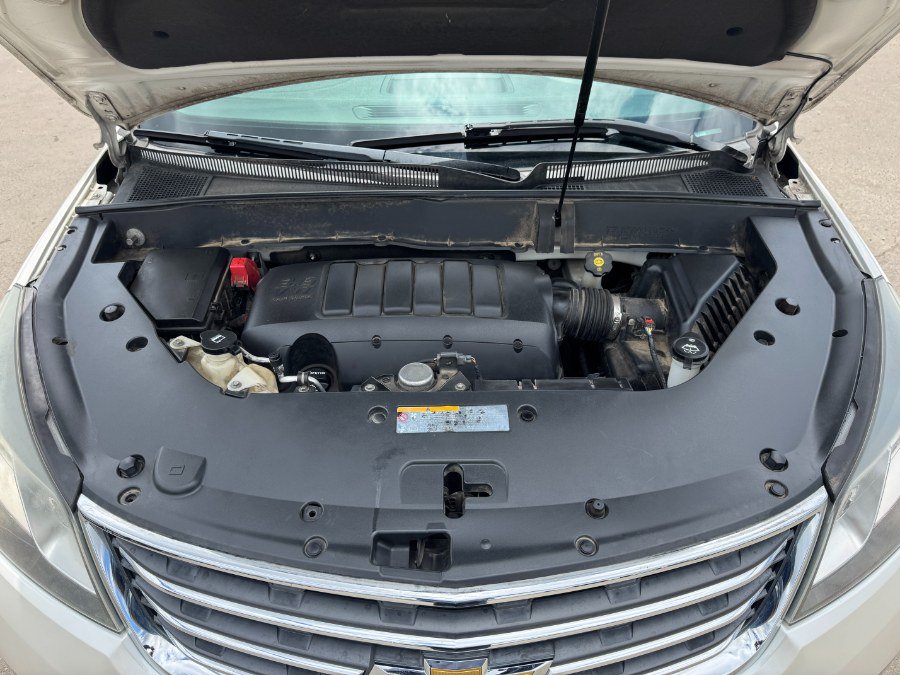 Used 2014 Chevrolet Traverse LT FWD image 25