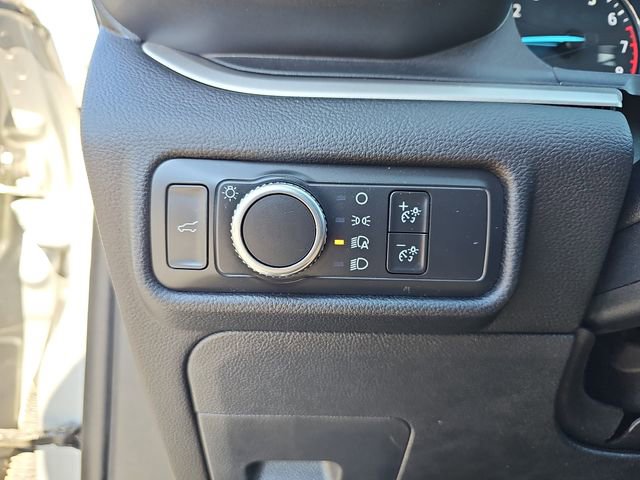 Used 2022 Ford Explorer XLT image 32