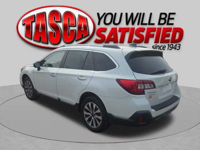 Used 2019 Subaru Outback 2.5i Touring AWD/4WD image 3