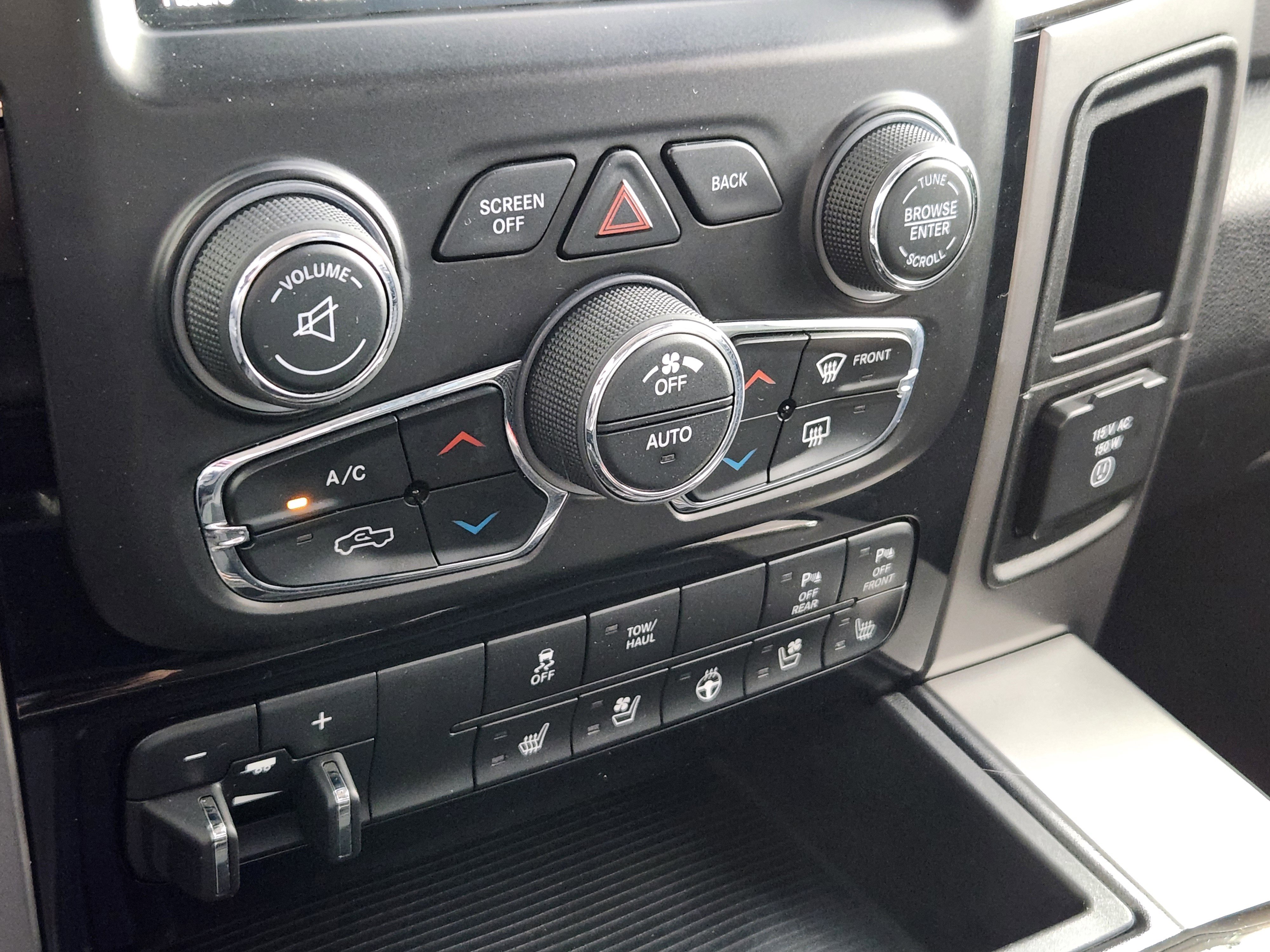 Used 2014 RAM 1500 Sport image 24