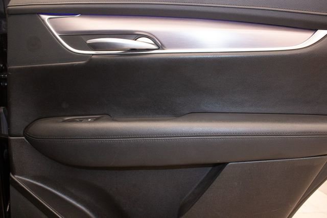 Used 2018 Cadillac XT5 Premium Luxury image 13