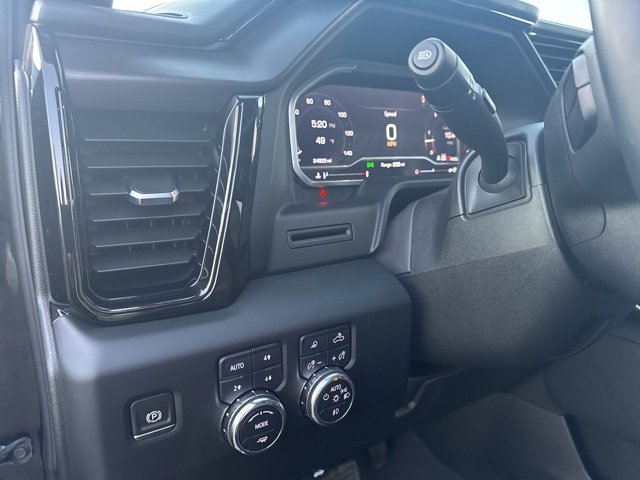 Used 2024 GMC Sierra 2500 AT4 image 12