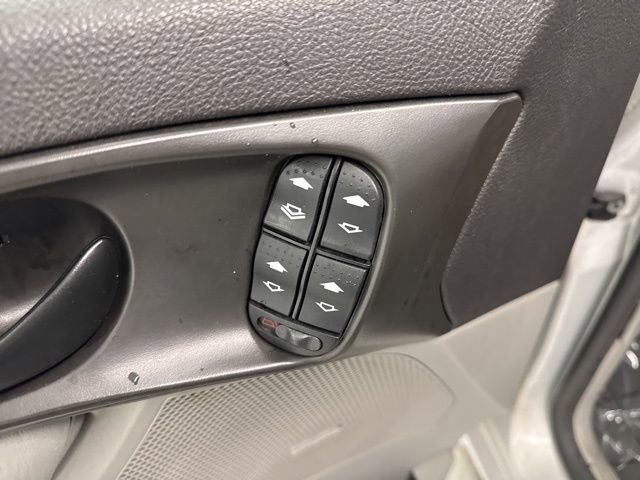 Used 2006 Ford Focus ZX4 Sedan image 17