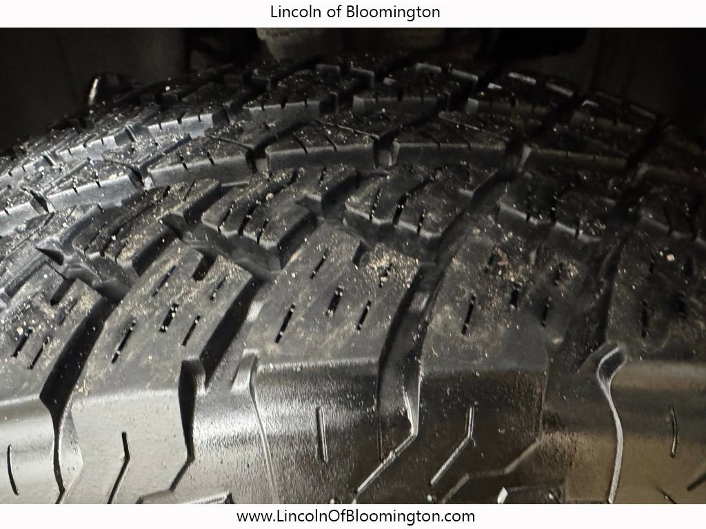 Used 2022 Ford Bronco Outer Banks image 16