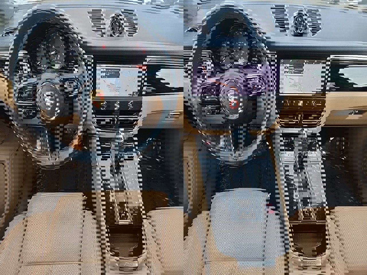 Used 2024 Porsche Macan image 30