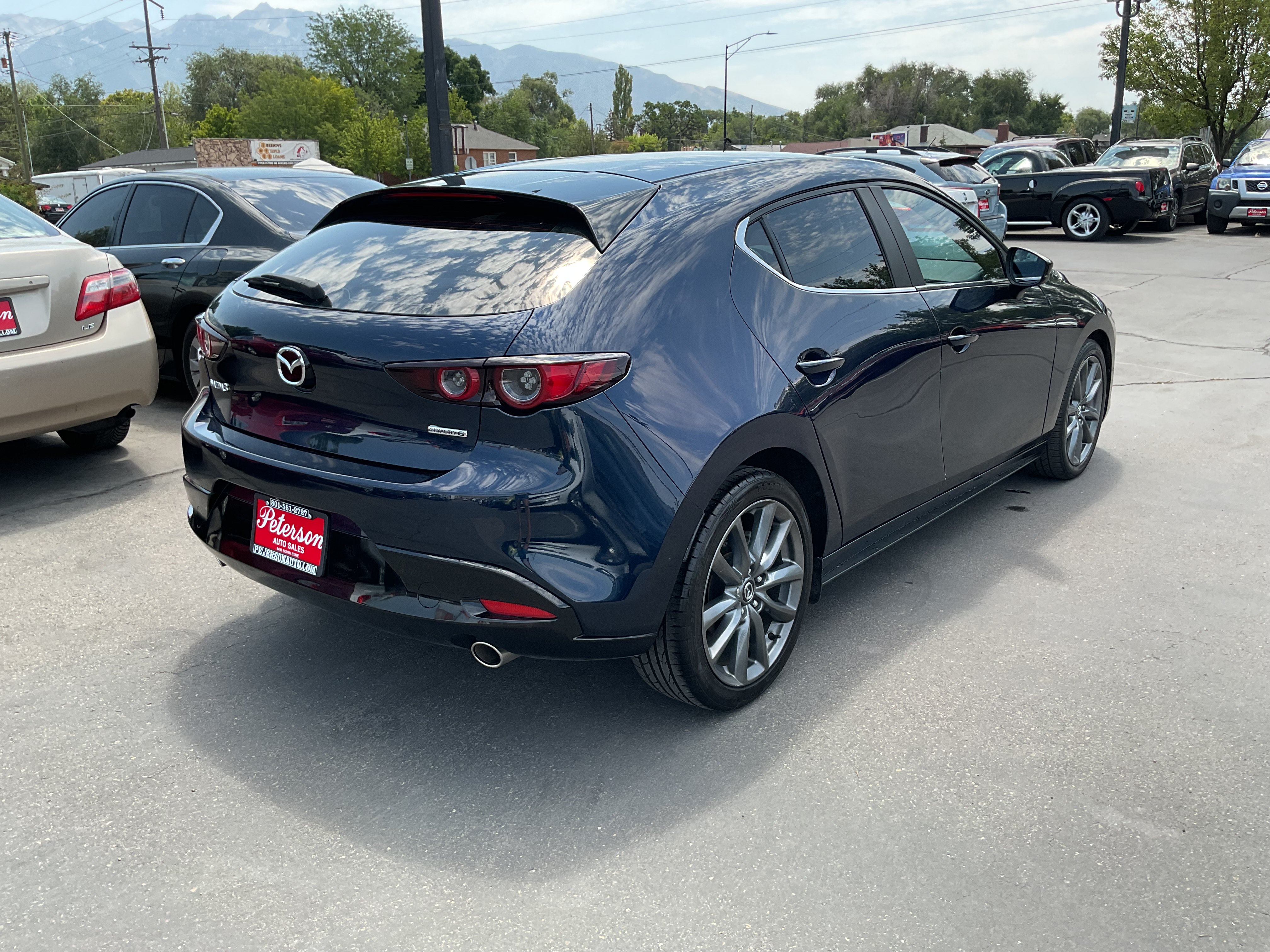 Used 2019 MAZDA MAZDA3 Hatchback FWD image 7