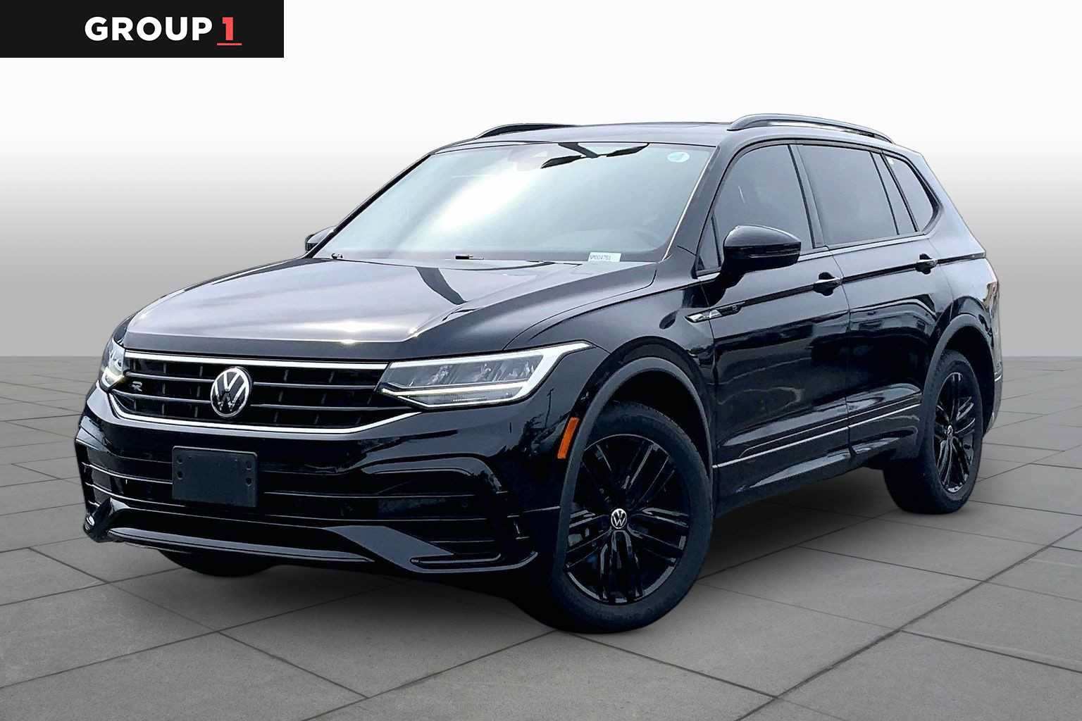 Used 2022 Volkswagen Tiguan SE R-Line