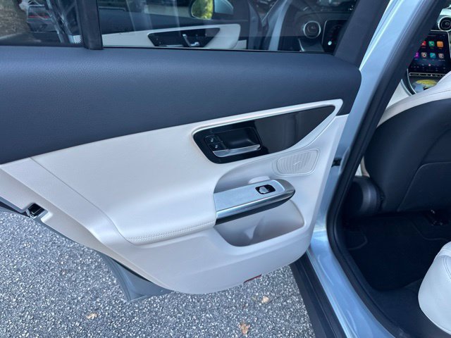 Used 2026 Mercedes-Benz GLC 300 image 10
