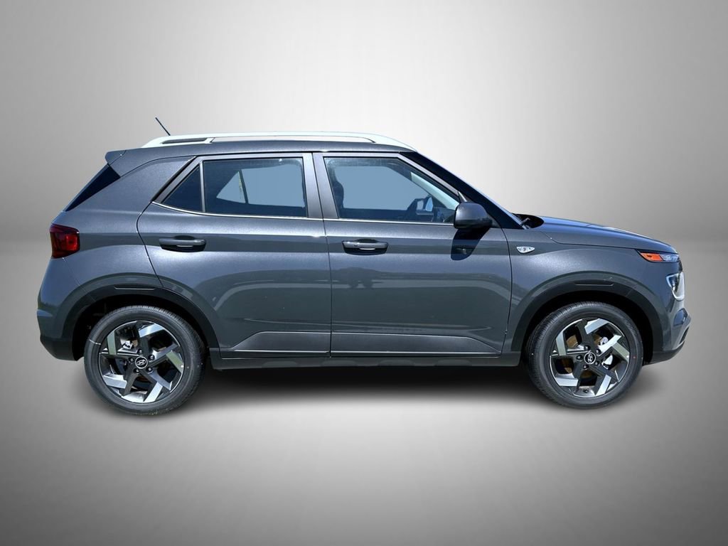New 2026 Hyundai Venue SEL FWD image 4