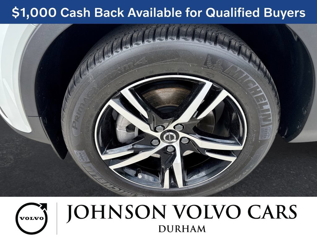 New 2026 Volvo XC40 B4 Core w/ Climate Package FWD image 18