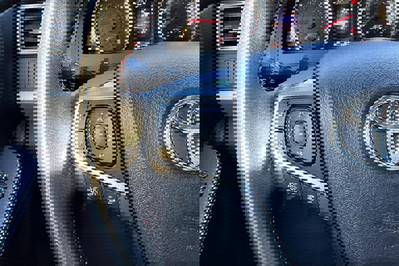 Used 2016 Toyota Camry SE image 24