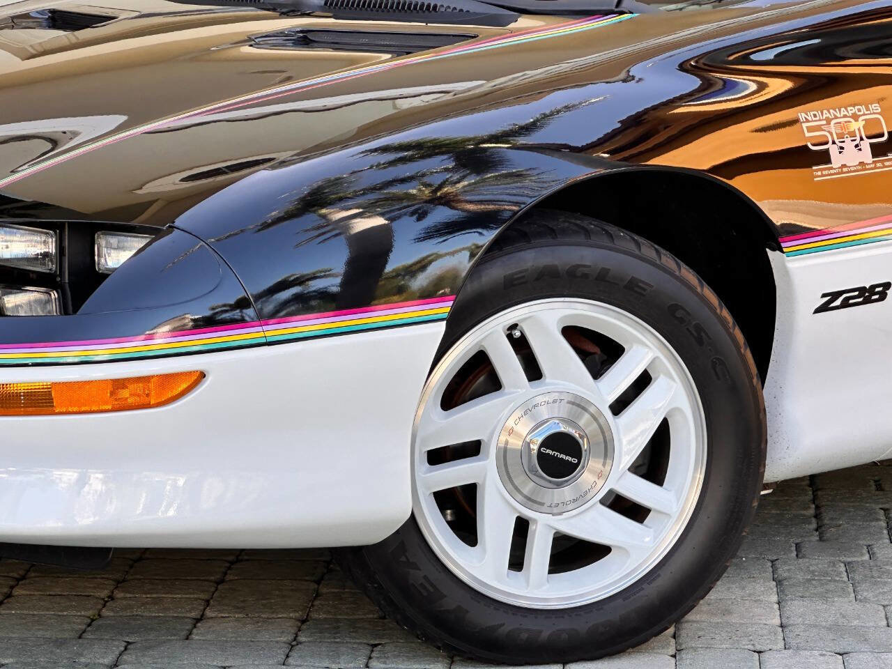 Used 1993 Chevrolet Camaro Z28 RWD image 3