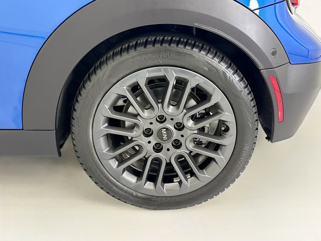 Certified 2026 MINI Cooper Convertible FWD image 29