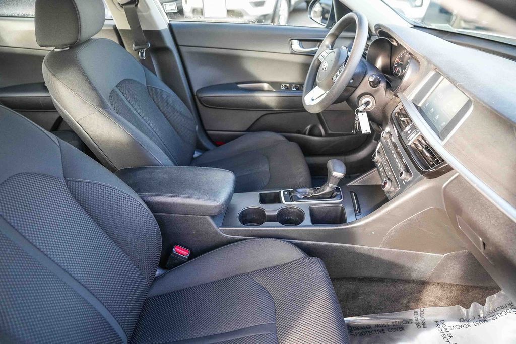 Used 2019 Kia Optima LX image 17