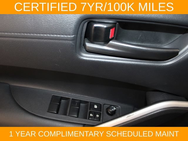 Used 2024 Toyota Corolla Cross AWD Hybrid image 17