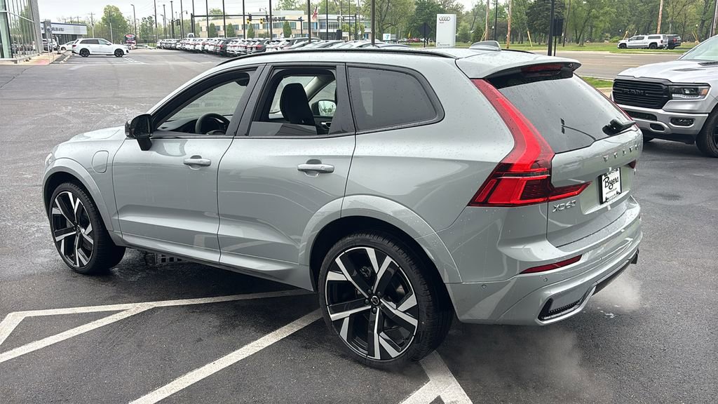 New 2026 Volvo XC60 T8 Ultra w/ Climate Package AWD/4WD image 4