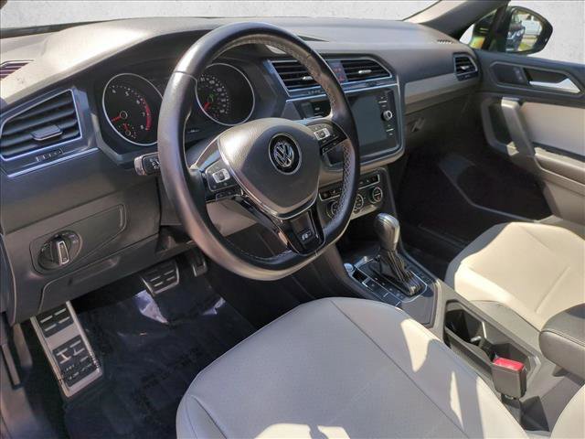 Used 2021 Volkswagen Tiguan SE R-Line image 10