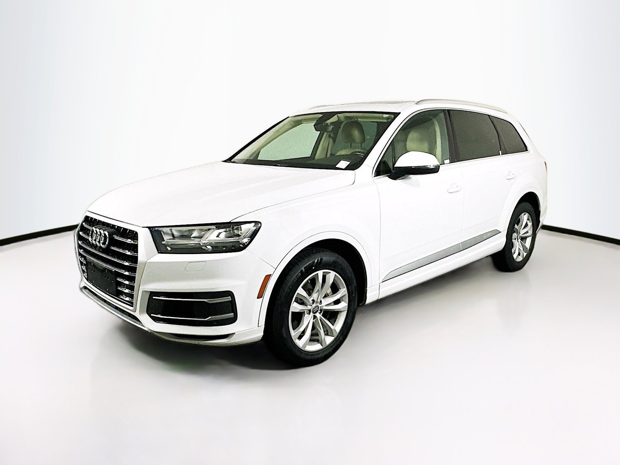 Used 2018 Audi Q7 3.0T Premium Plus AWD/4WD image 3