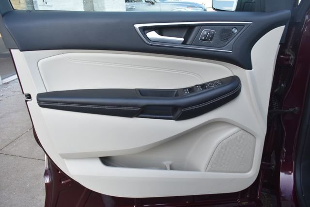 Used 2023 Ford Edge Titanium w/ Class II Trailer Tow Package image 14
