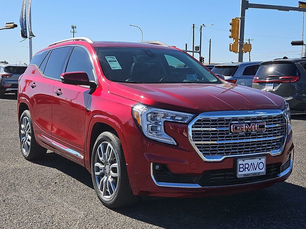 Used 2024 GMC Terrain Denali w/ Denali Premium Package image 6