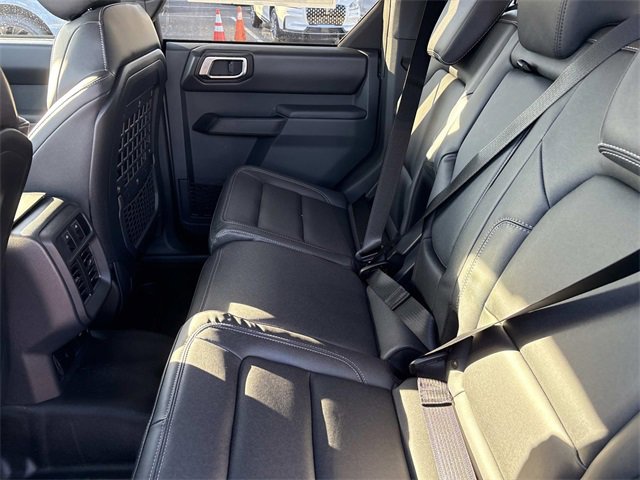 New 2025 Ford Bronco Badlands image 18